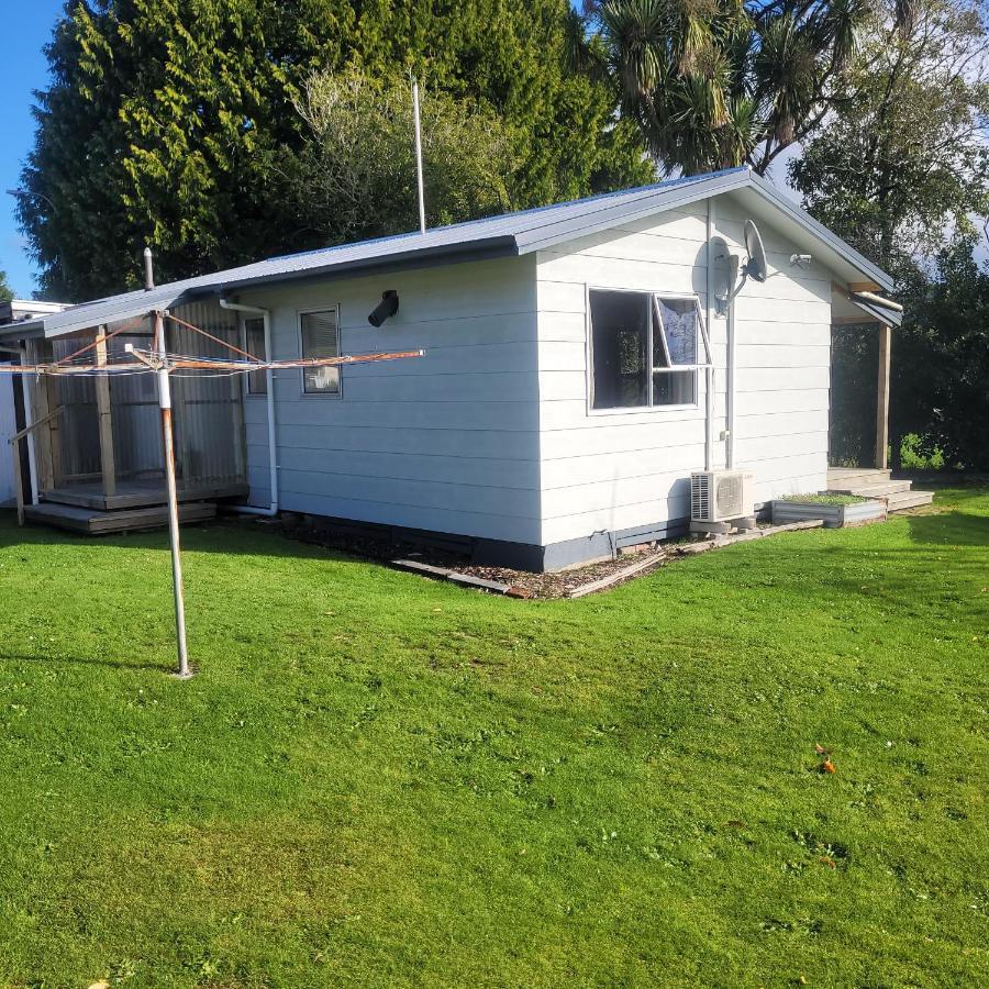 Couples Retreat Villa Reefton Exterior photo